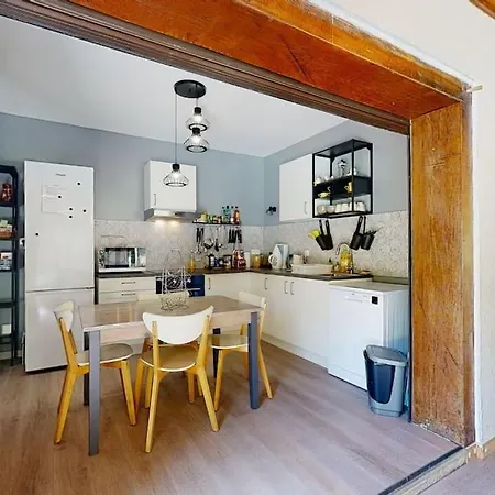 Charmante Maison Avec Parc Arbore & Piscine Au Sel Saint-Laurent-des-Hommes