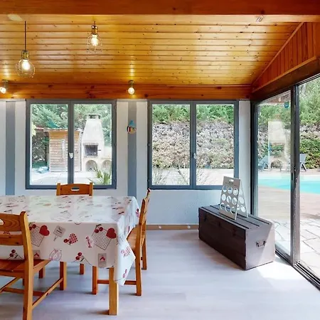 Charmante Maison Avec Parc Arbore & Piscine Au Sel Feriehus