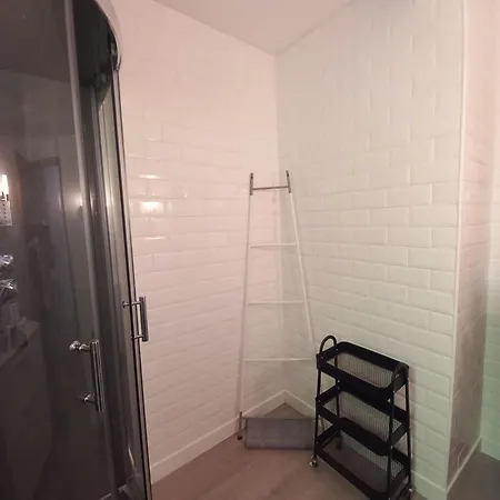 Feriehus Charmante Maison Avec Parc Arbore & Piscine Au Sel Saint-Laurent-des-Hommes